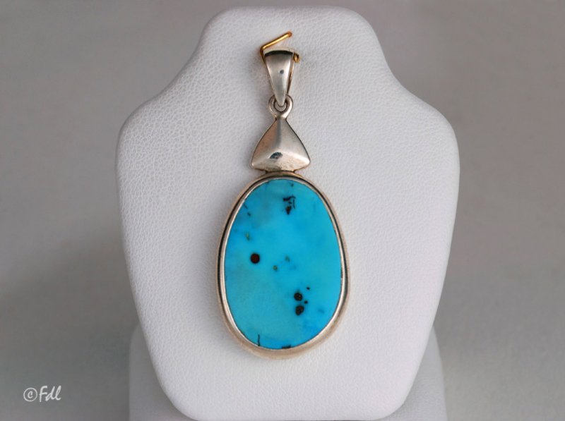 Pendentif avec turquoise